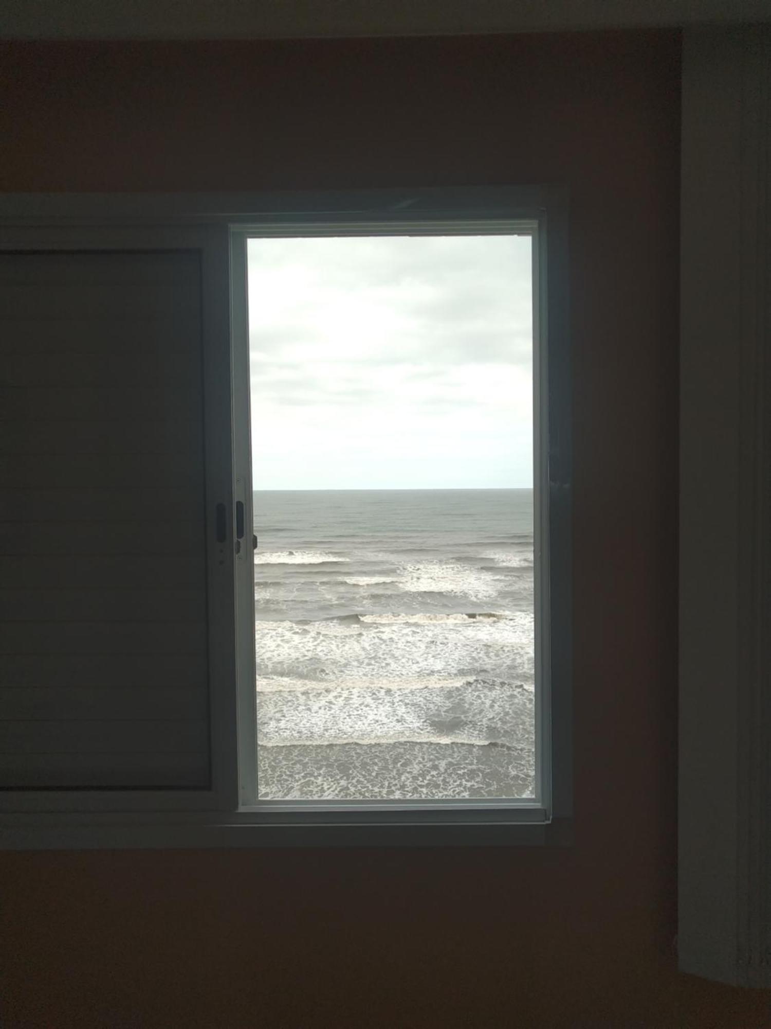 Apartamento Frente Mar Pe Na Areia Praia Grande  Exterior foto