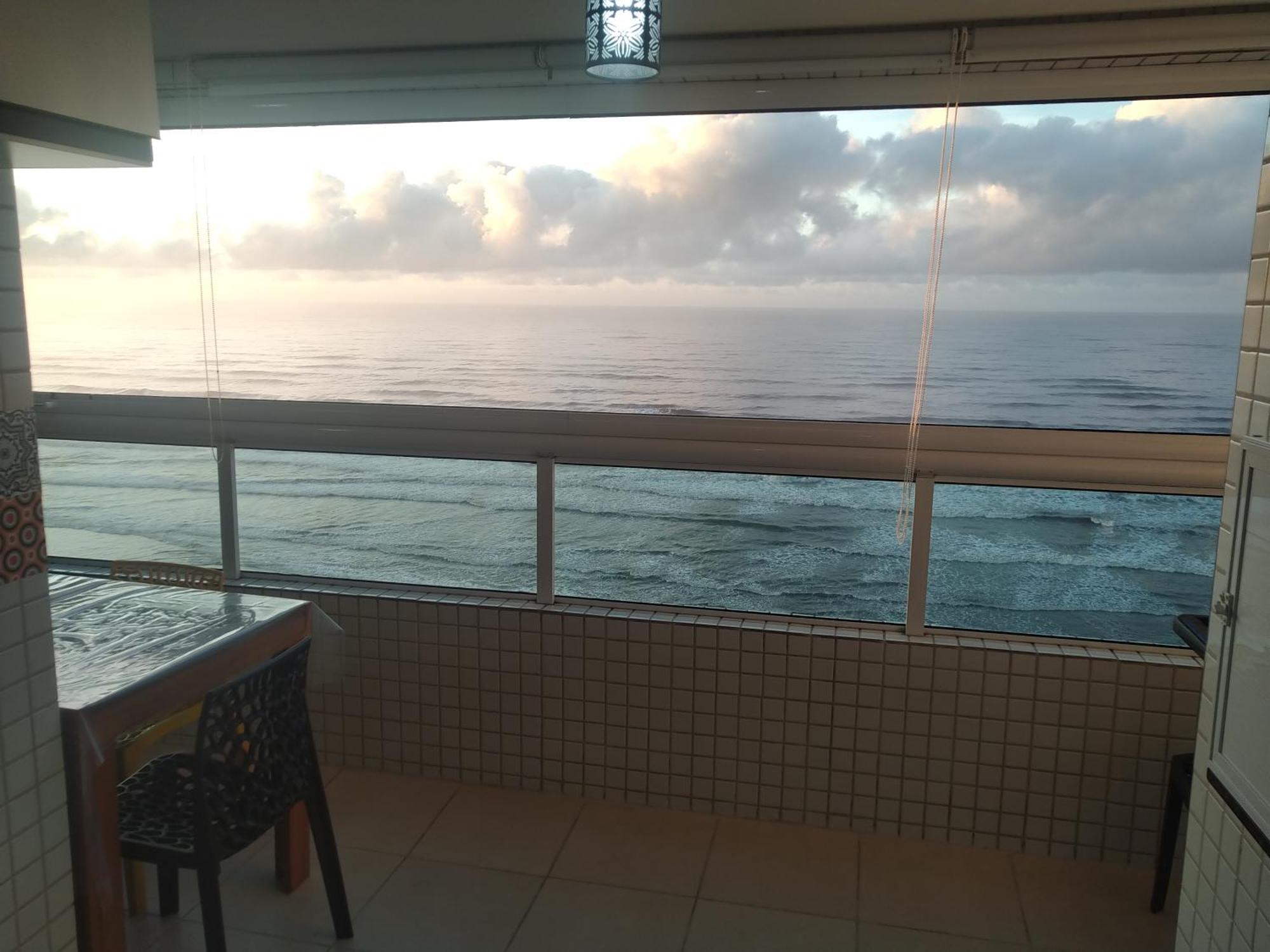 Apartamento Frente Mar Pe Na Areia Praia Grande  Exterior foto